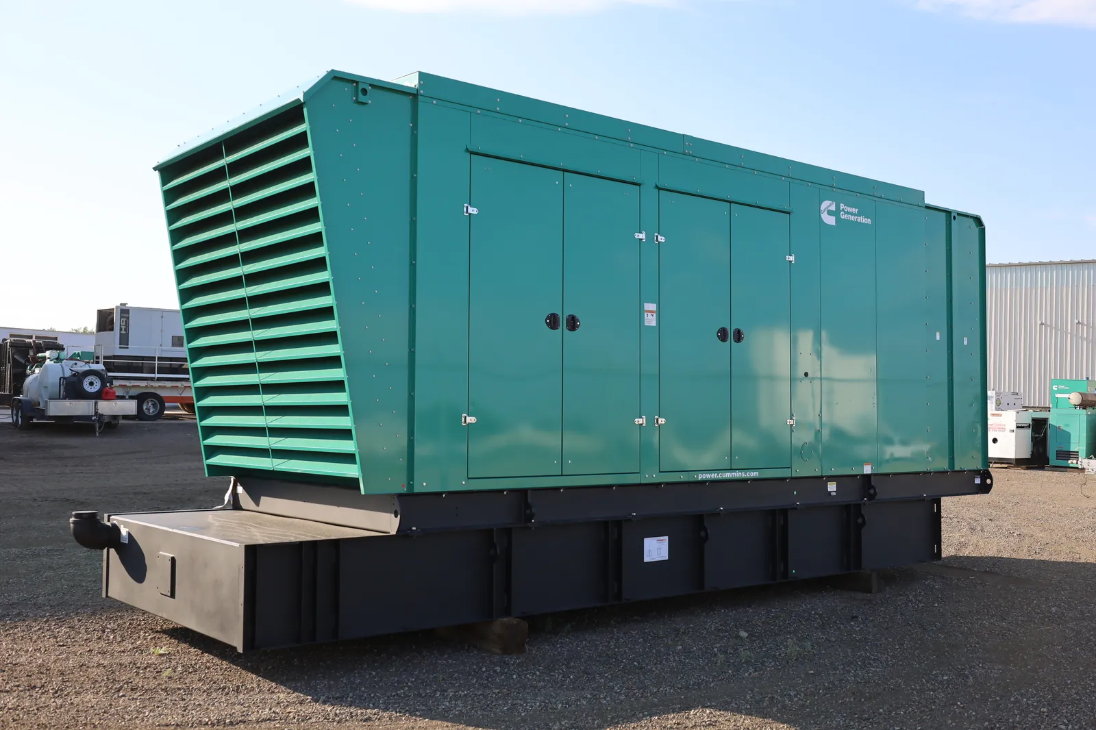 1 1000kw cummins industrial generator unit 071439 exterior
