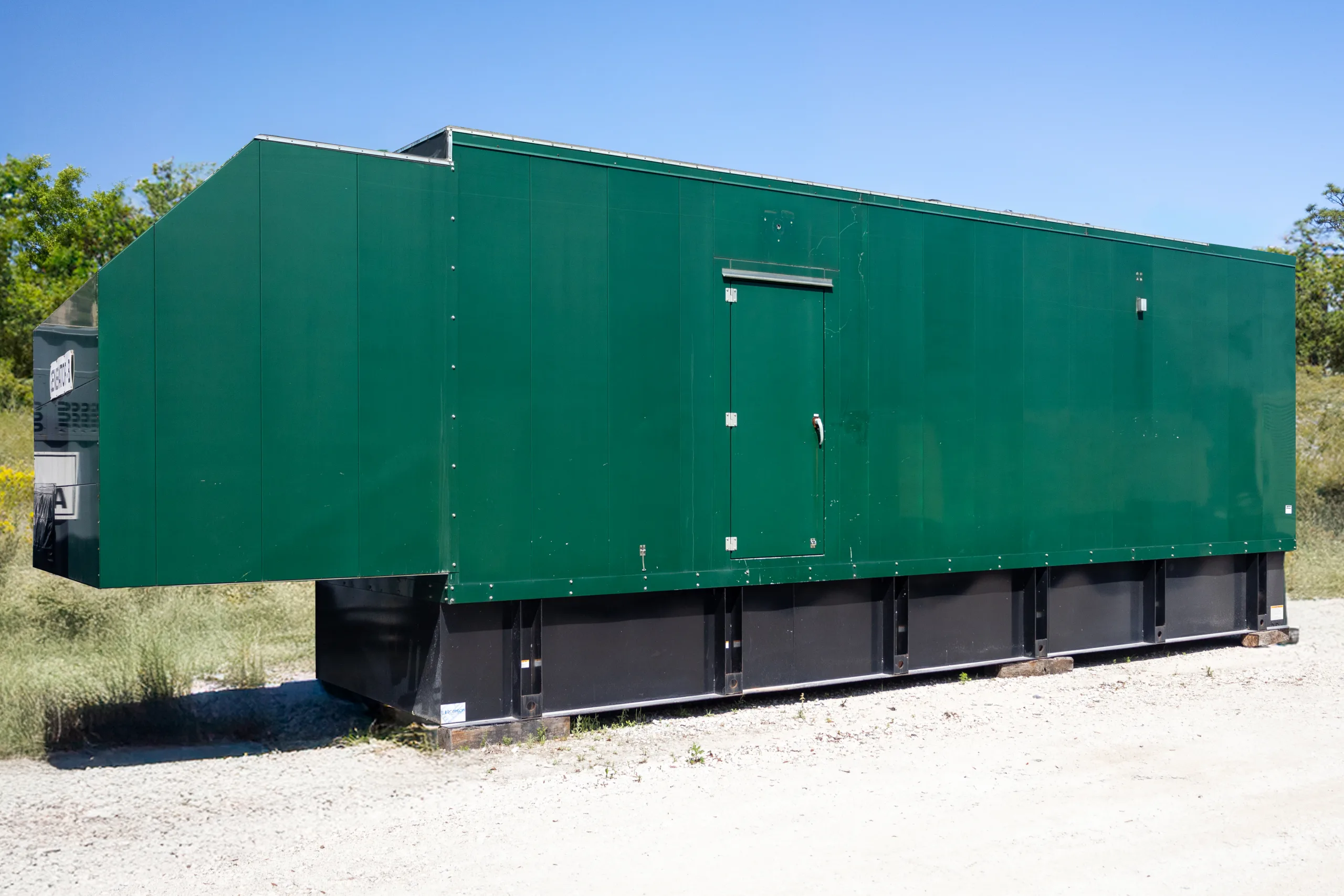 1 1500kw cummins industrial generator unit 091342 exterior