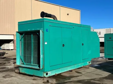 280kW Cummins industrial generator for sale by Generator Source