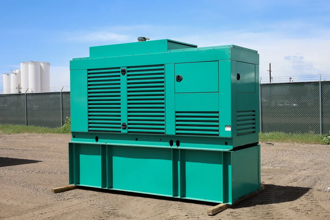 1 300kw cummins industrial generator unit 092204 exterior