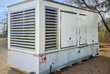1 600kw cummins industrial generator unit 092096 exterior