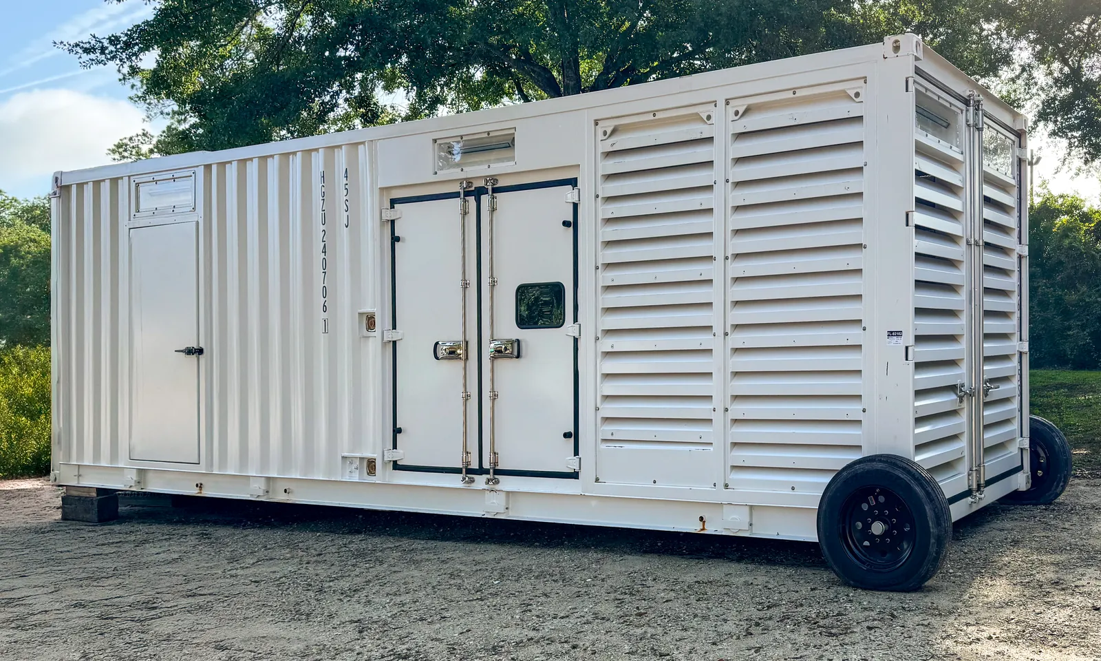 2 1000kw mtu industrial generator unit 092102 exterior