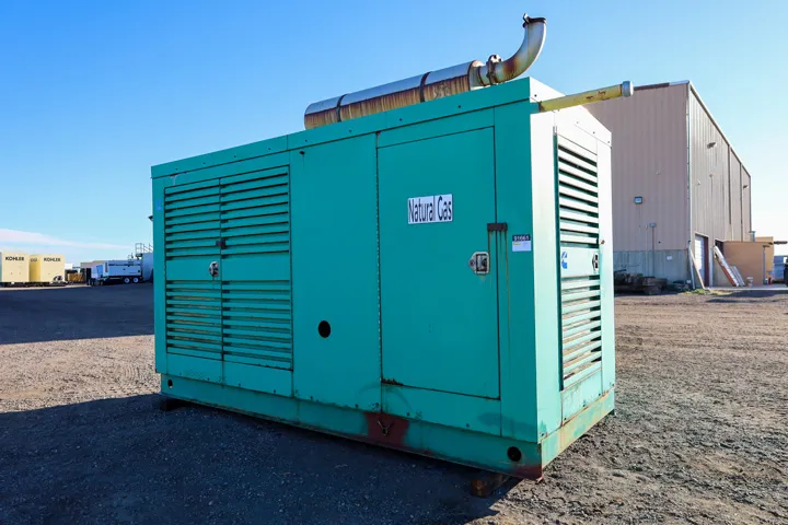 2 200kw cummins industrial generator unit 091661 exterior