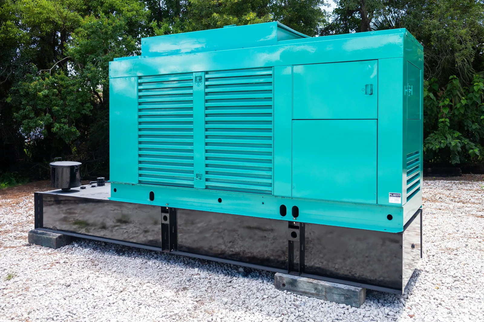 2 275kw cummins industrial generator unit 092177 exterior