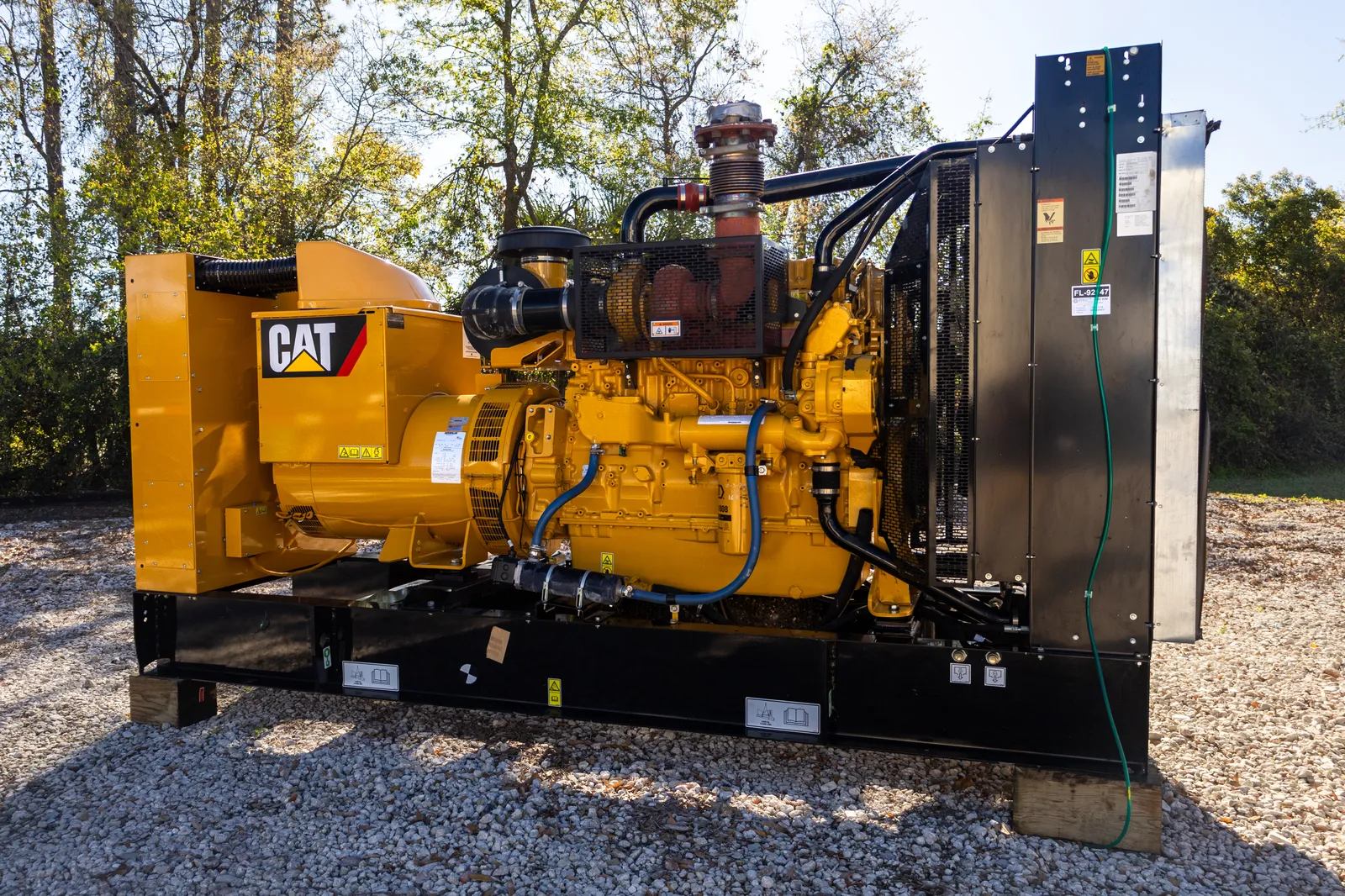 2 400kw caterpillar industrial generator unit 092147 exterior