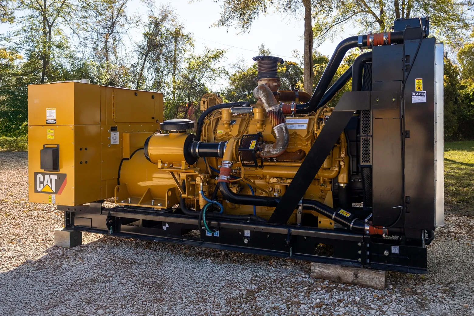 2 800kw cat industrial generator unit 092149 exterior