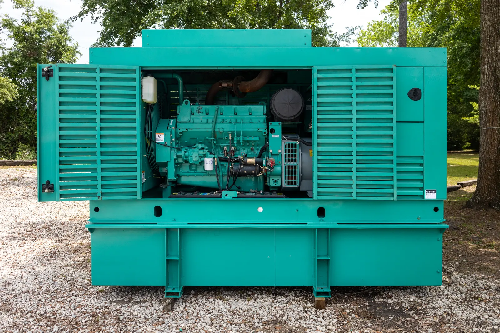 3 250kw cummins industrial generator unit 091381 engine
