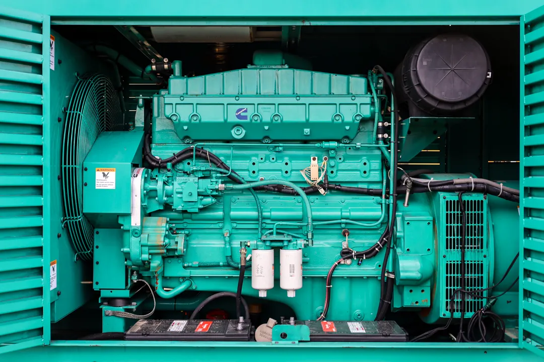 3 300kw cummins industrial generator unit 092204 engine