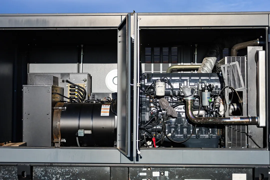 3 300kw generac industrial generator unit 092157 engine