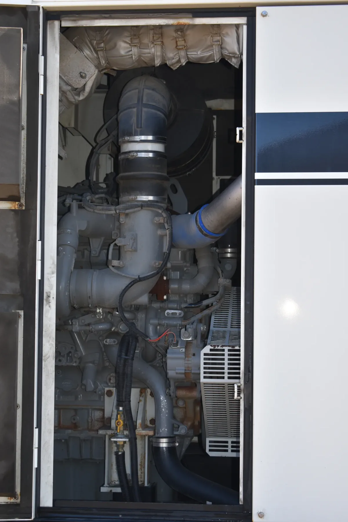 3 320kw multiquip industrial generator unit 088865 engine