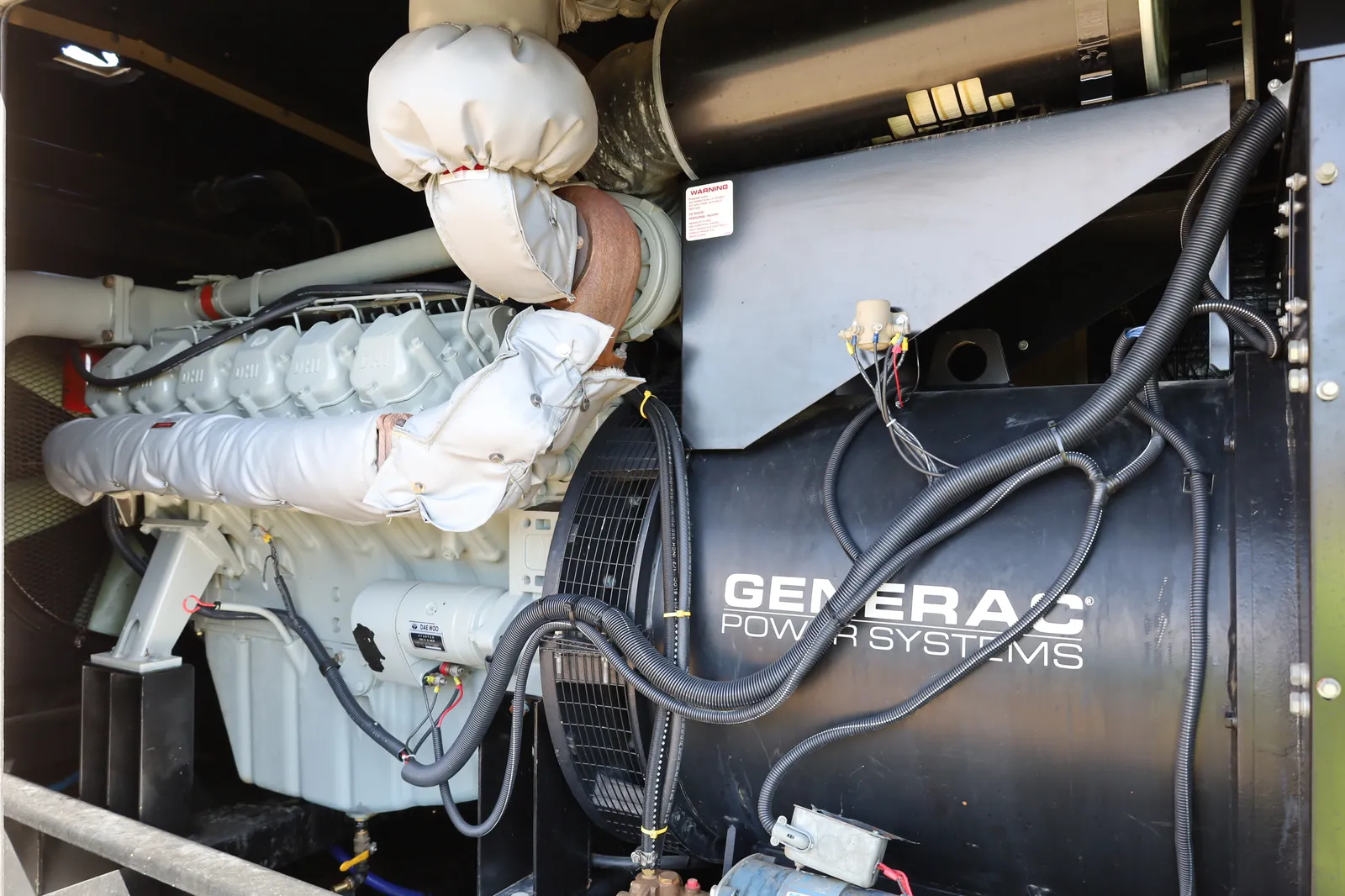 3 645kw generac industrial generator unit 092029 engine