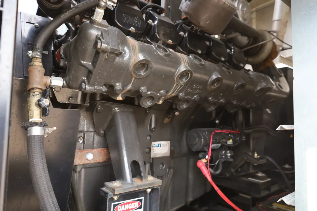 4 200kw baldor industrial generator unit 090819 engine