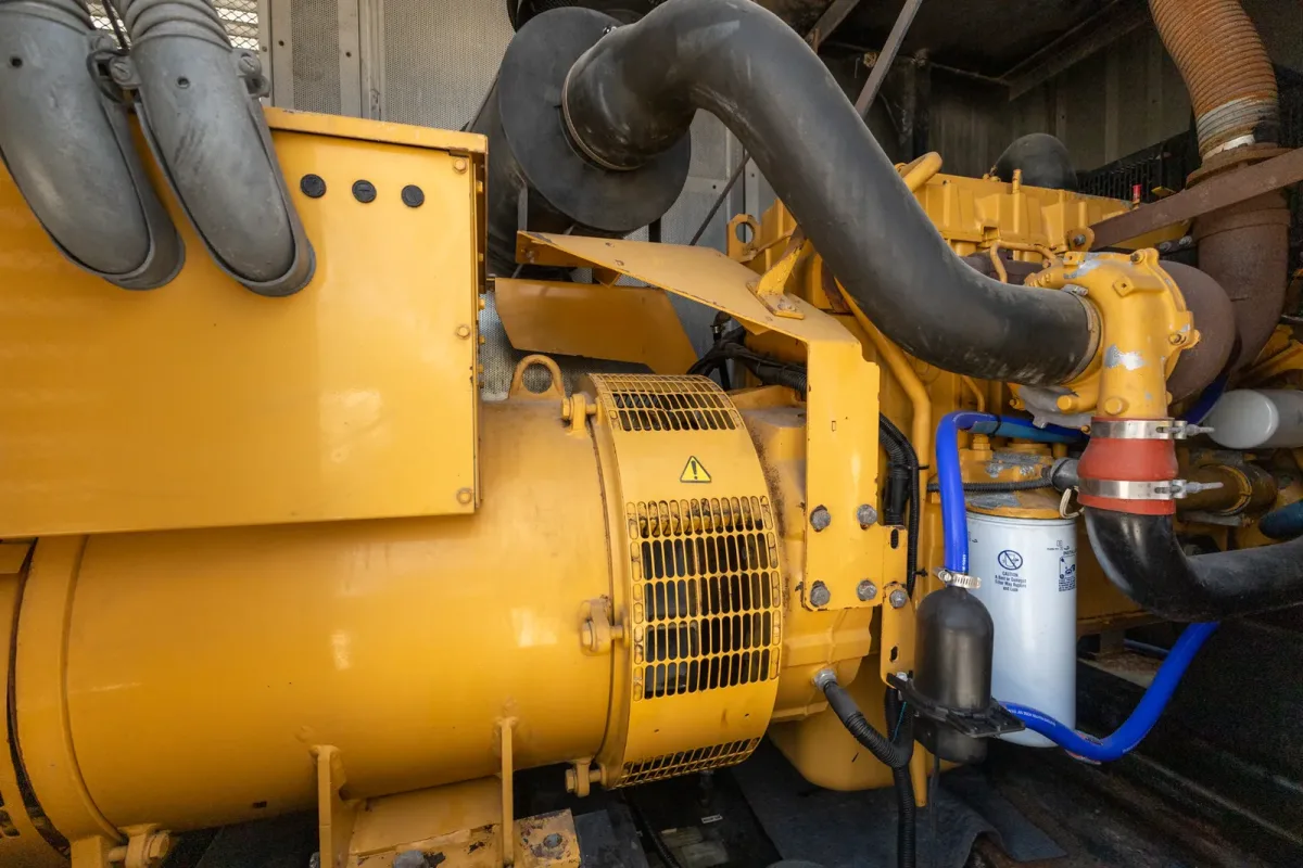 4 200kw olympian industrial generator unit 090968 engine