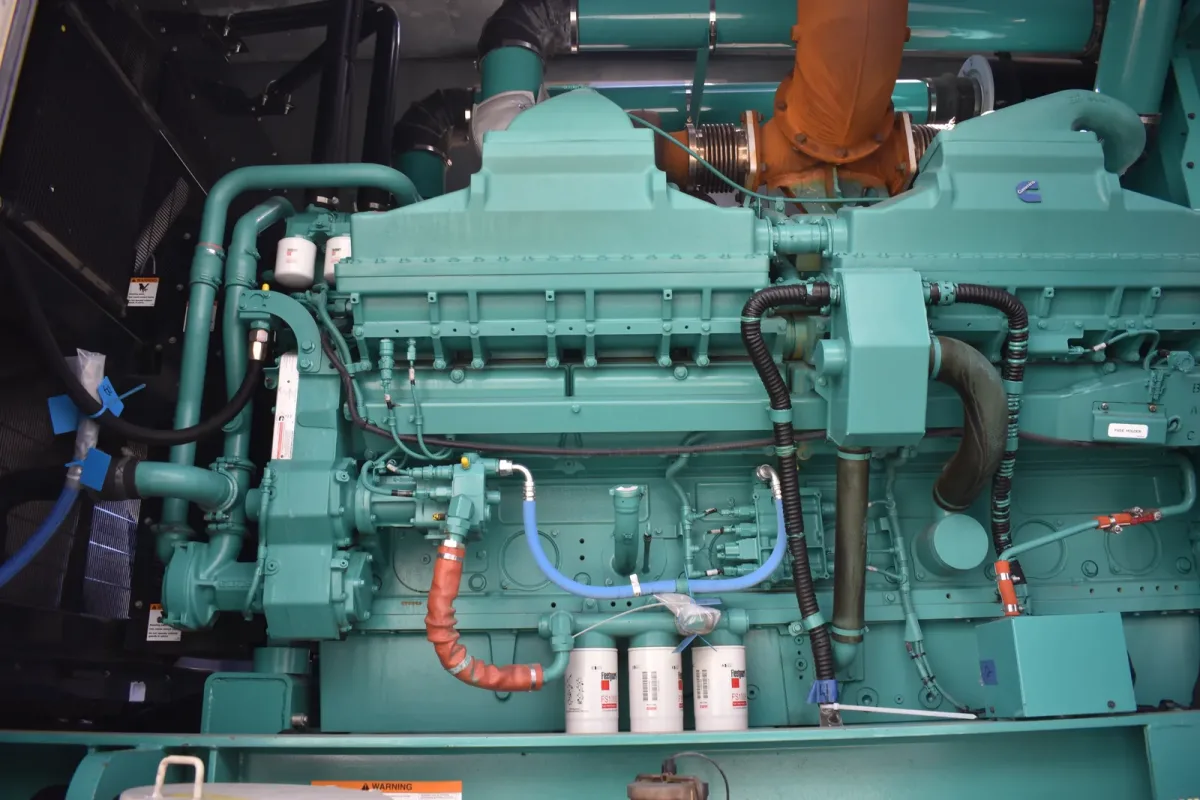 4 2250kw cummins industrial generator unit 090102 engine