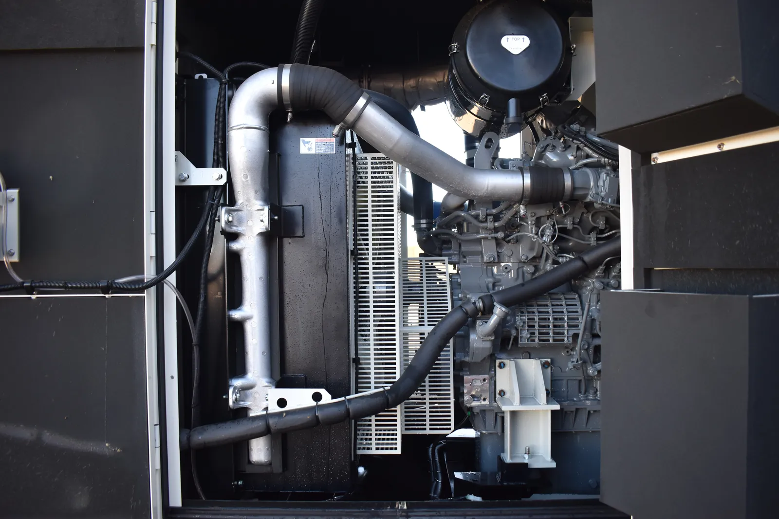 4 320kw multiquip industrial generator unit 090470 engine