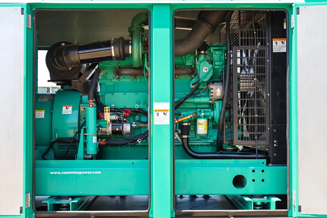 4 450kw cummins industrial generator unit 092302 engine