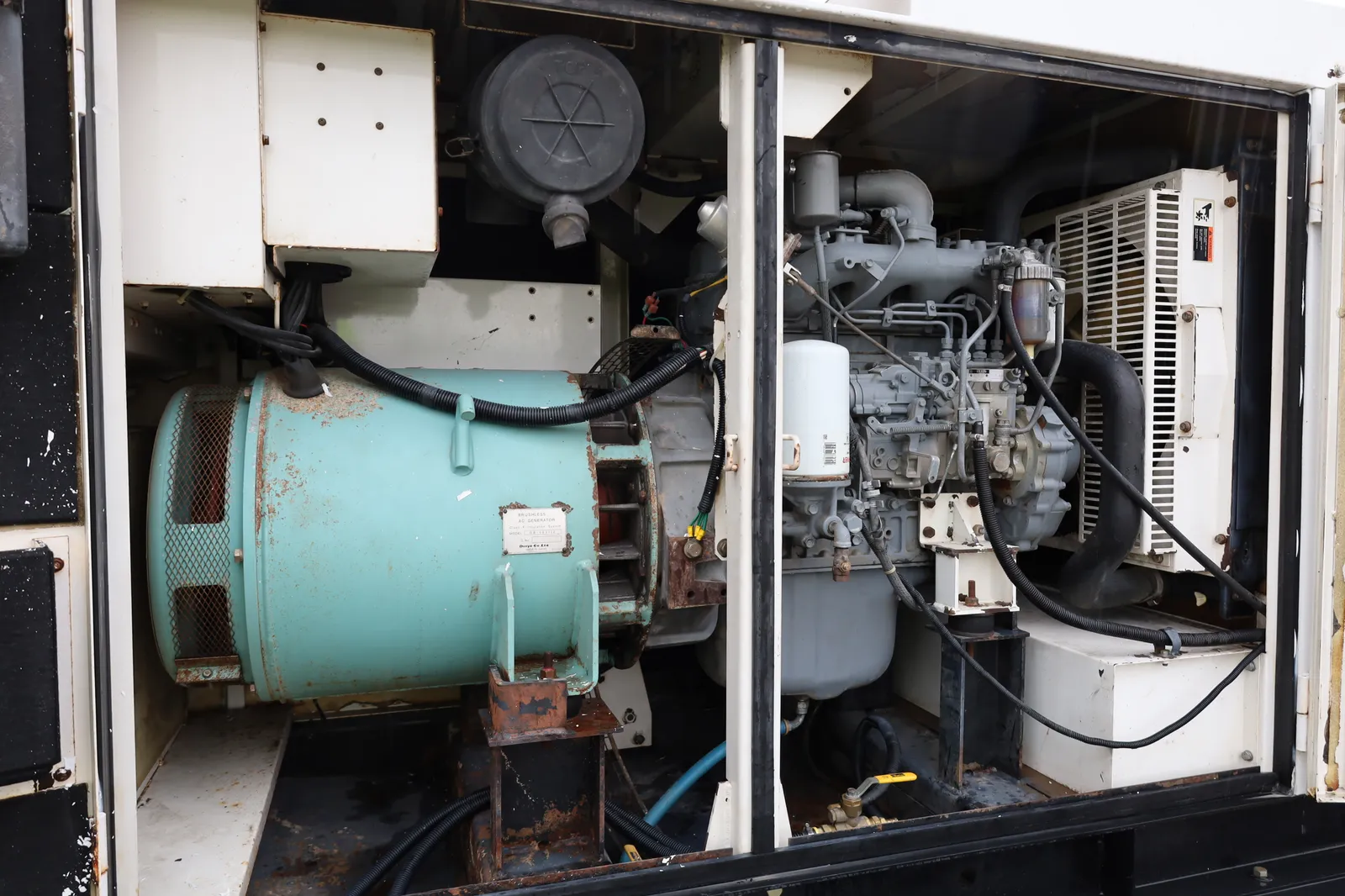 4 56kw mq industrial generator unit 092279 engine
