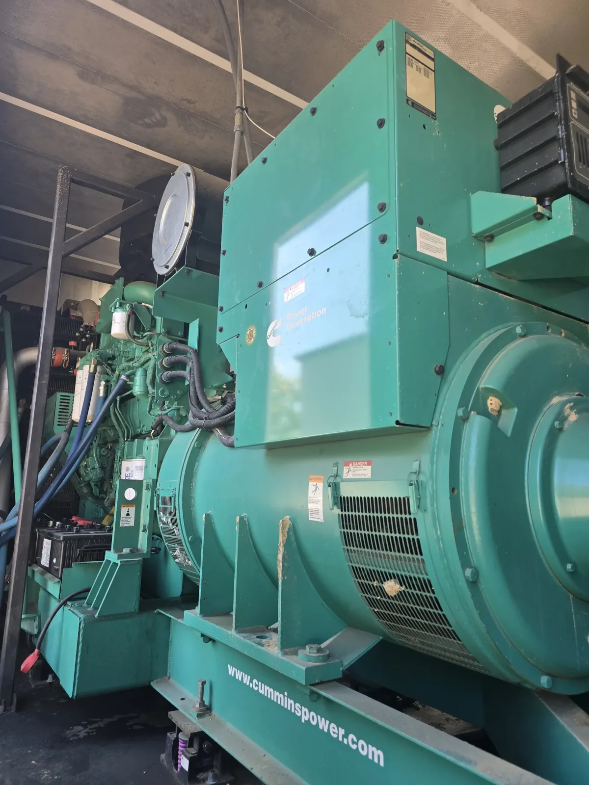 4 600kw cummins industrial generator unit 092096 engine