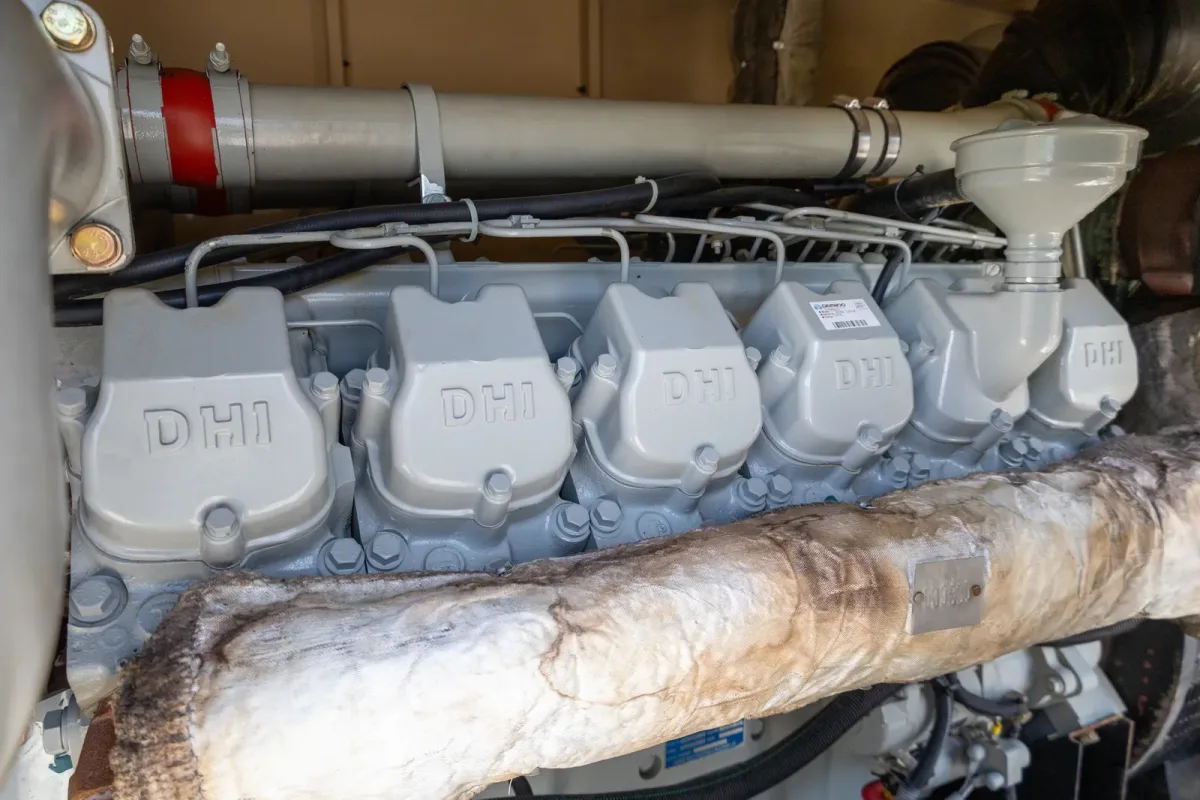 4 600kw generac industrial generator unit 091242 engine