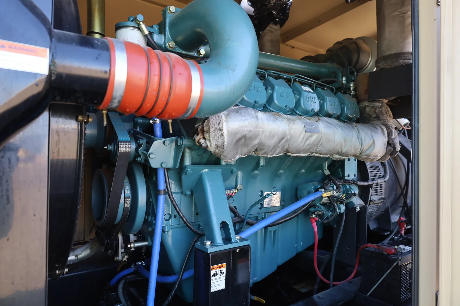 4 600kw generac industrial generator unit 091566 engine