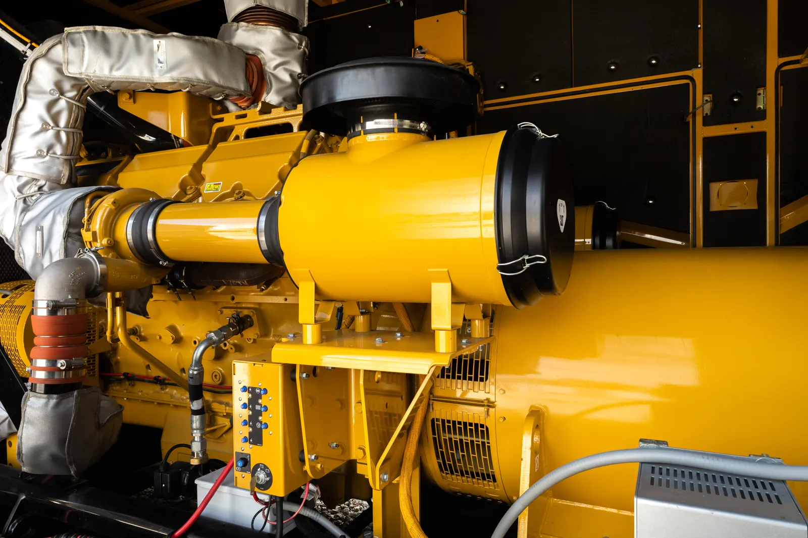 4 750kw caterpillar industrial generator unit 091550 engine