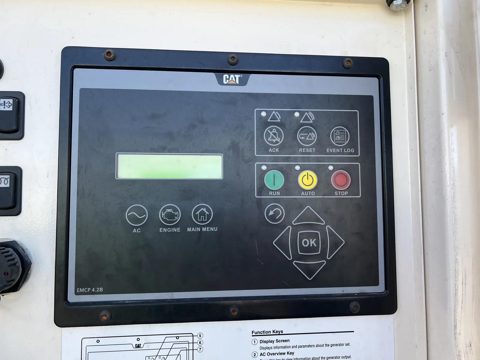 5 100kw caterpillar industrial generator unit 089381 control panel
