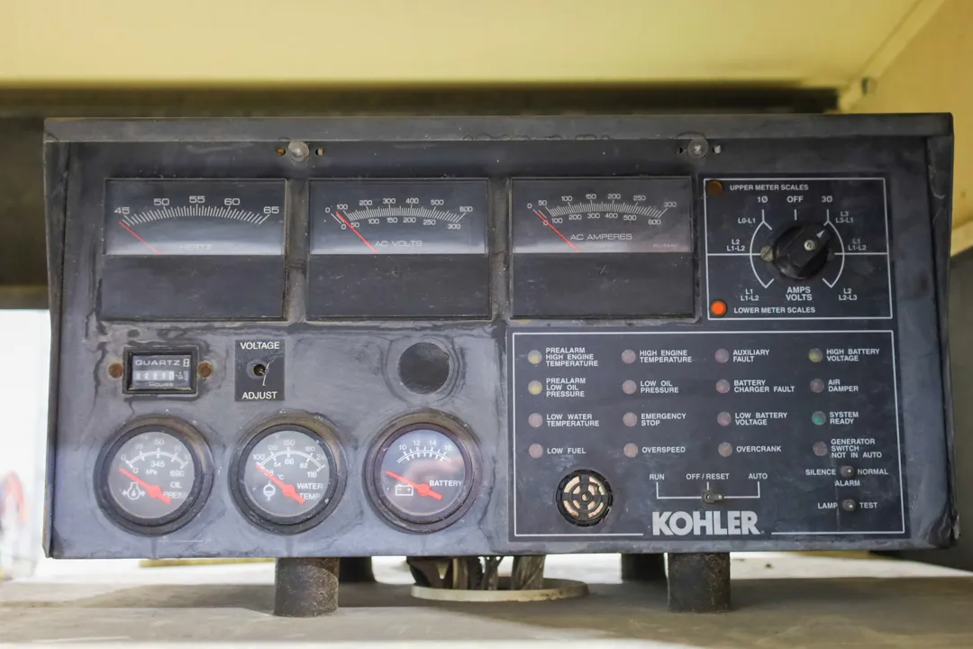 5 135kw kohler industrial generator unit 092002 control panel
