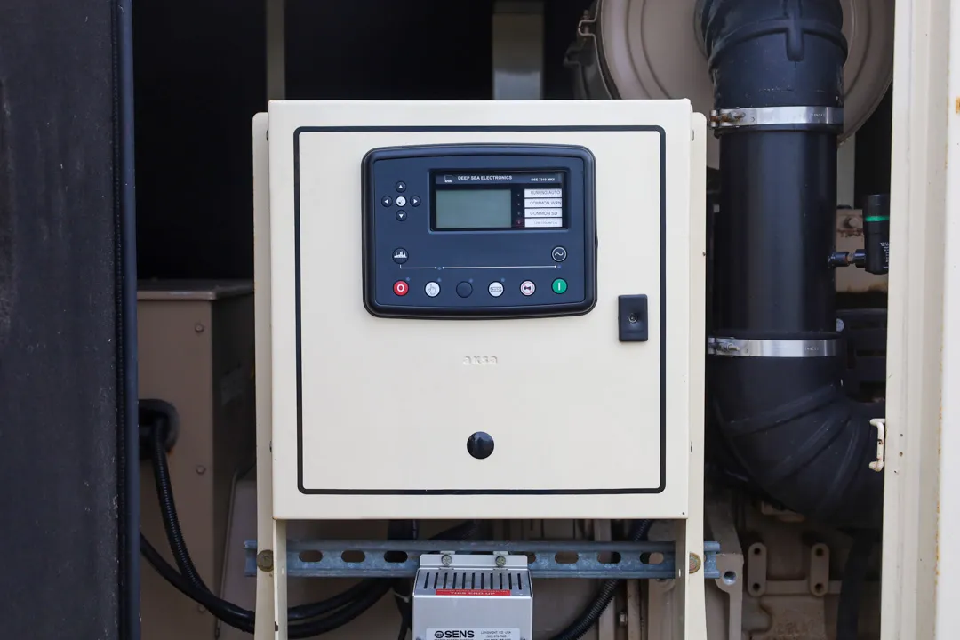 5 1750kw cummins industrial generator unit 088575 controls