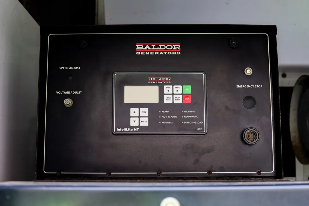 5 225kw baldor industrial generator unit 092210 controls