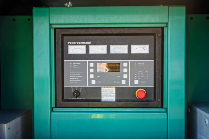 5 250kw cummins industrial generator unit 091575 control panel