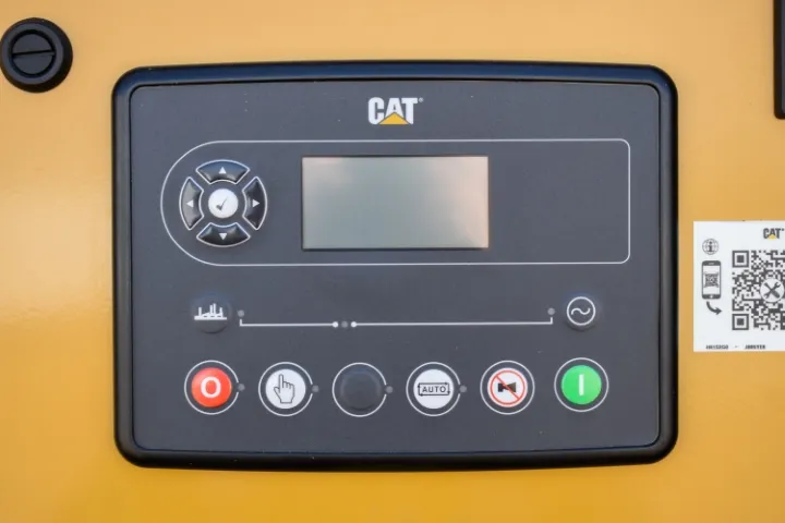5 500kw caterpillar industrial generator unit 089942 control panel
