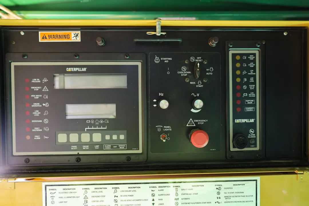 5 500kw caterpillar industrial generator unit 092091 control panel