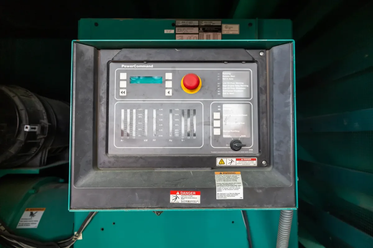 5 500kw cummins industrial generator unit 091999 controls
