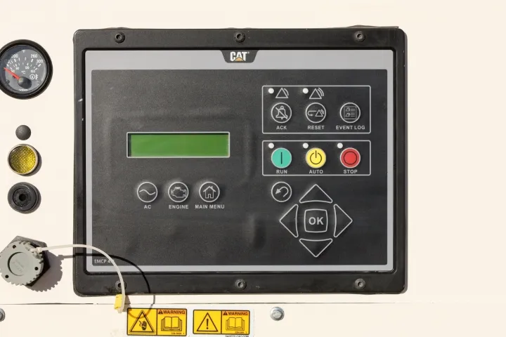 5 50kw caterpillar industrial generator unit 090410 control panel