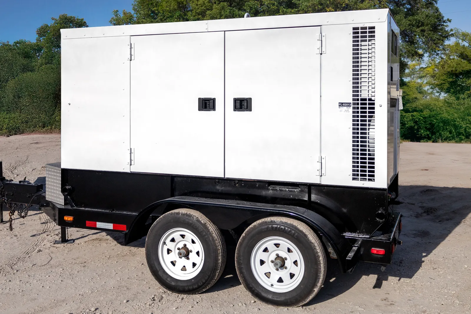 7 140kw baldor industrial generator unit 092013 image