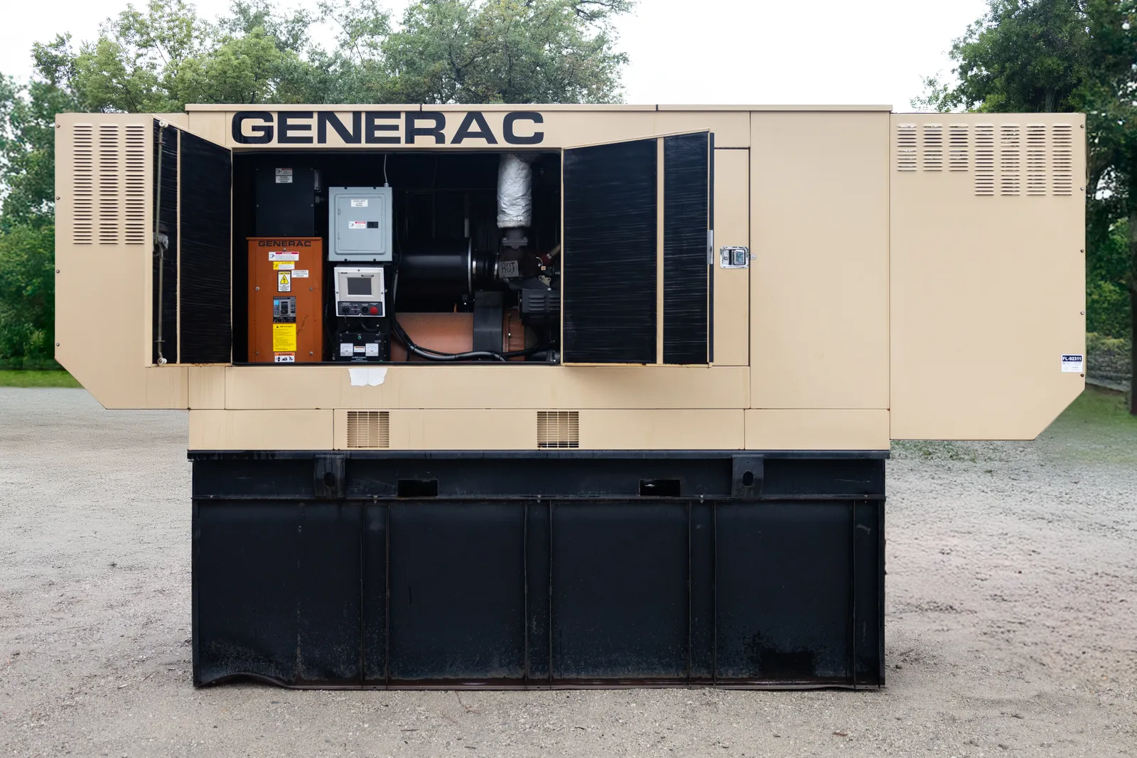 3 350kw generac industrial generator unit 092311 engine