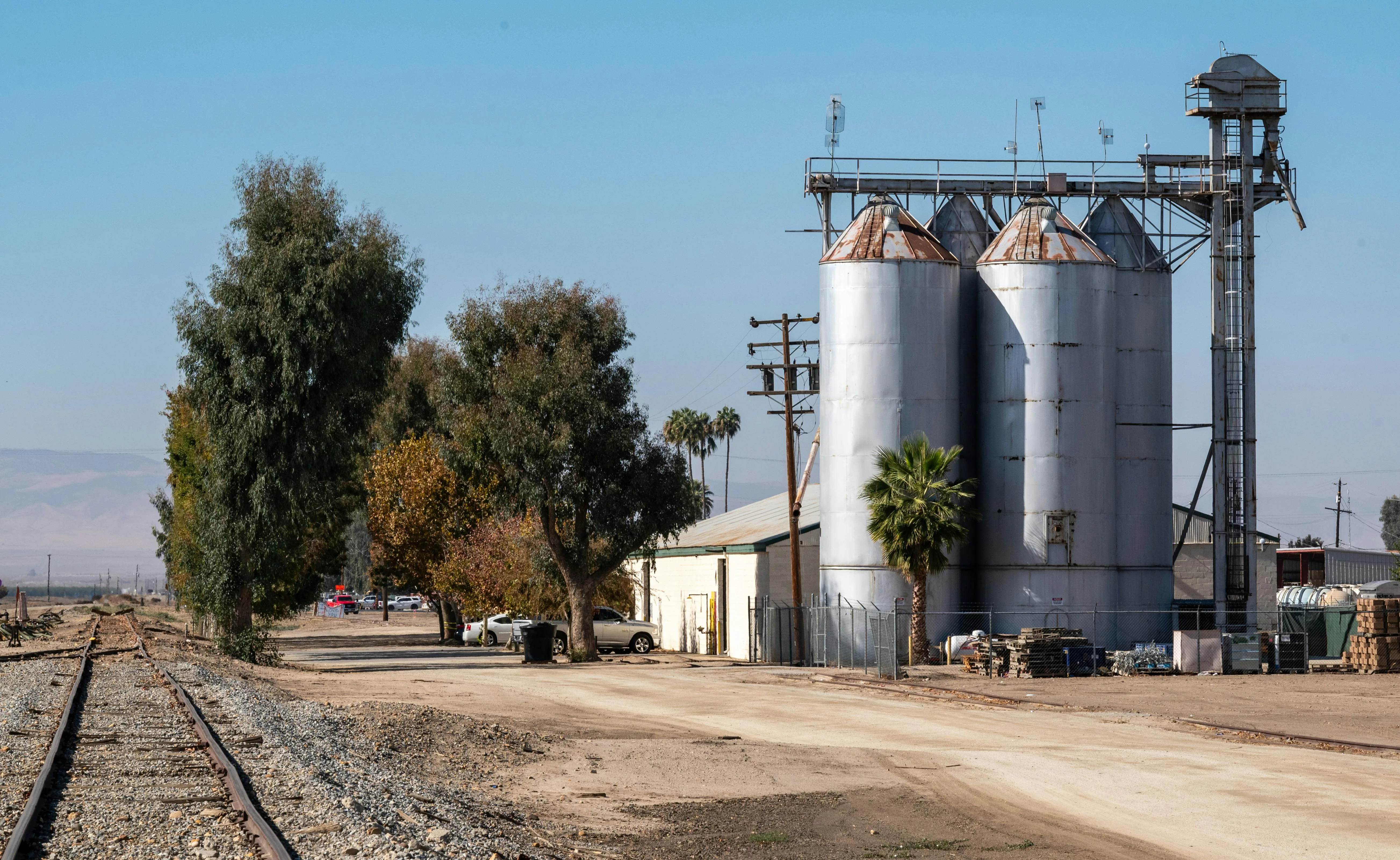 Beyond the Weather Report – Why Your Farm Needs a Generator NOW To Combat Grid Instability and Soaring Costs