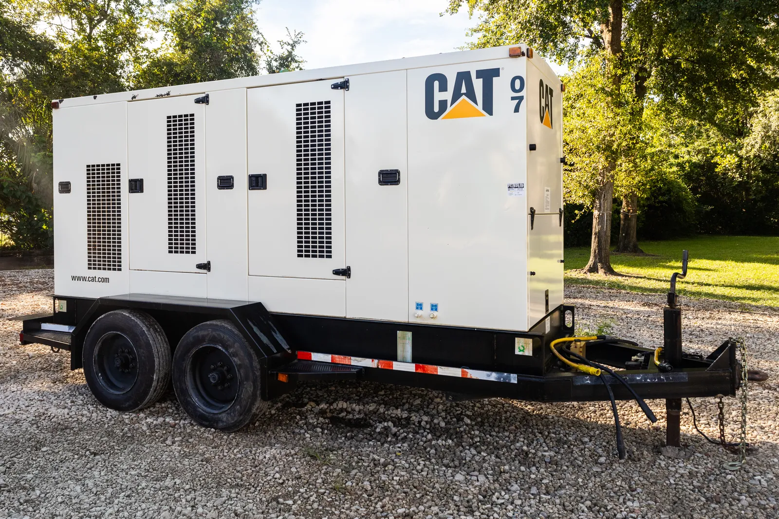 2 200kw caterpillar industrial generator unit 092619 exterior