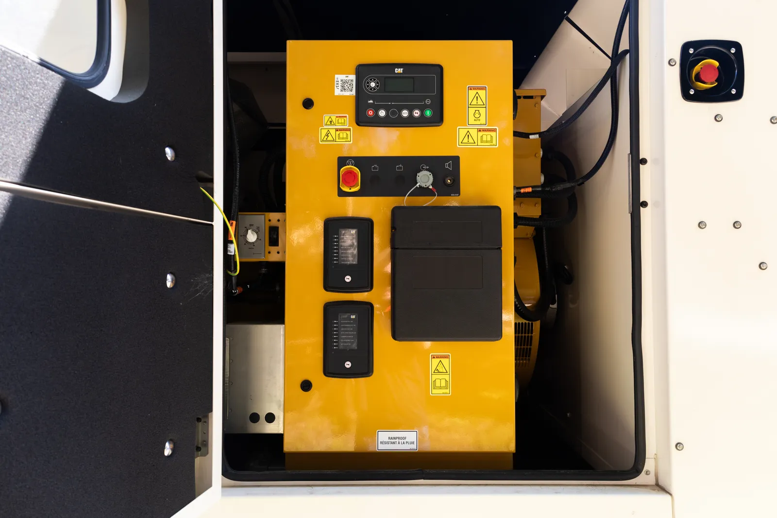 5 600kw caterpillar industrial generator unit 092640 control panel
