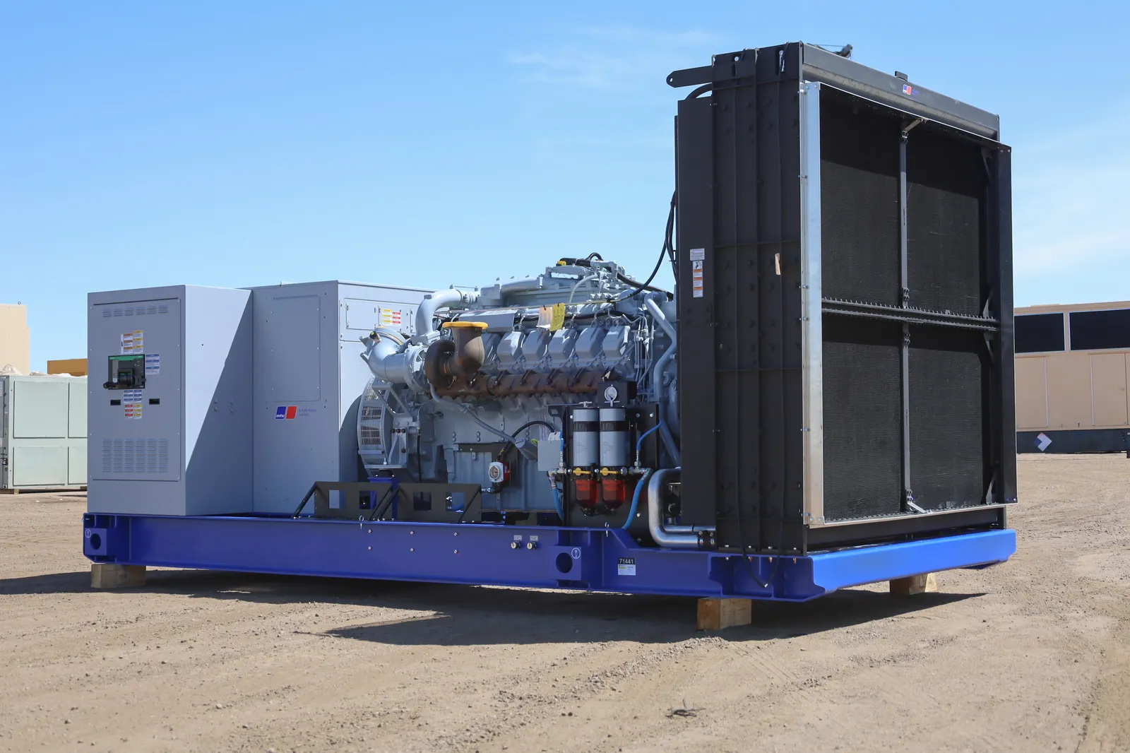 2 1000kw mtu industrial generator unit 090855 exterior