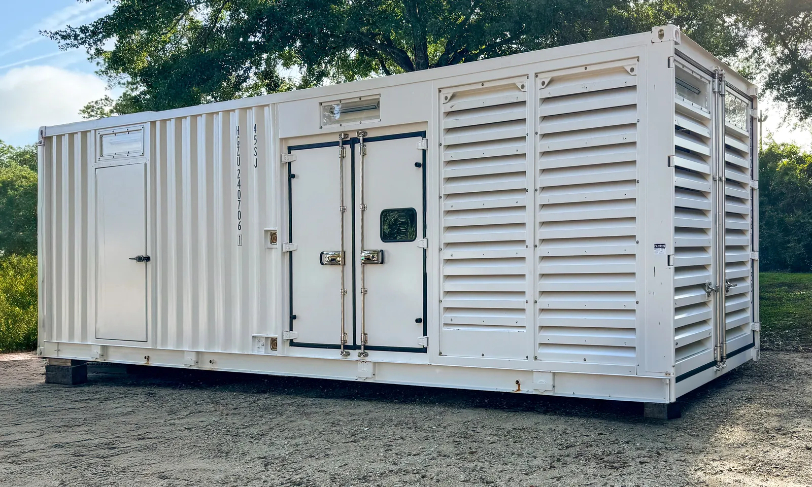 2 1000kw mtu industrial generator unit 092102 exterior