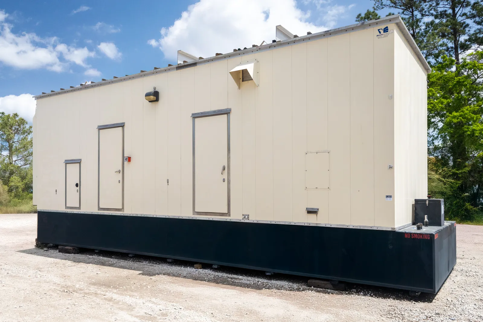 2 1250kw cummins industrial generator unit 092016 exterior