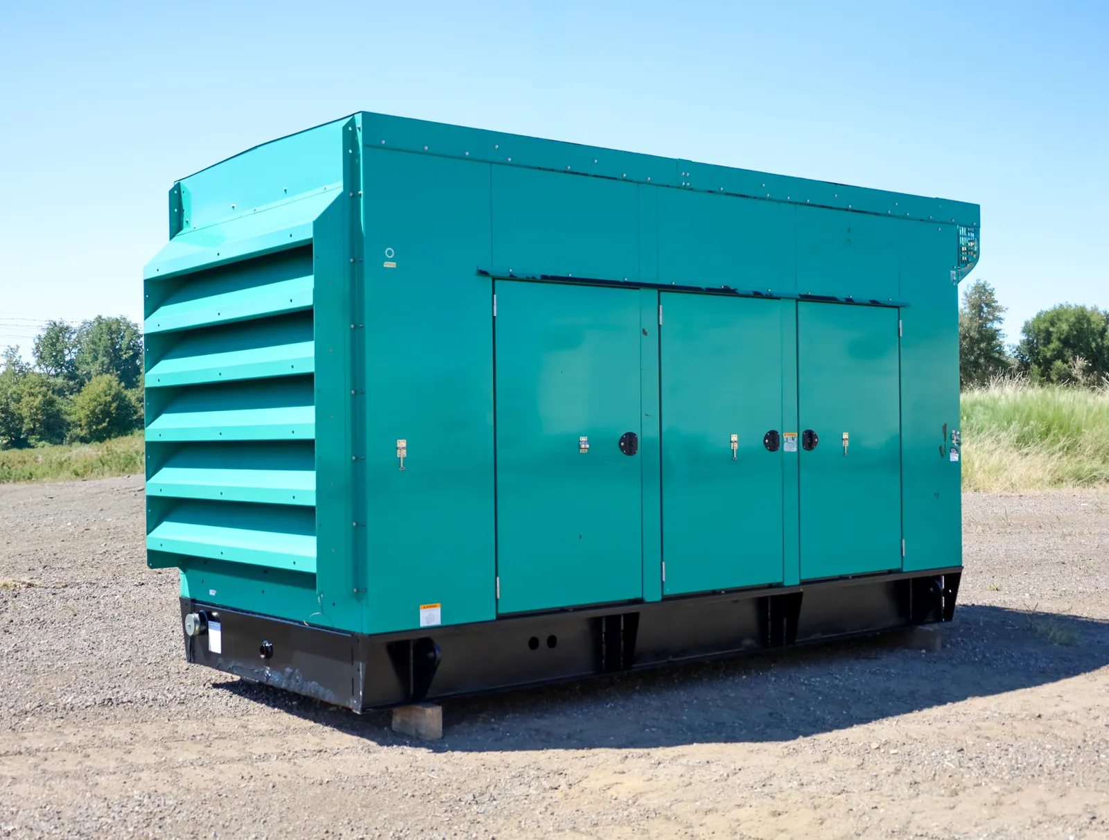 2 350kw cummins industrial generator unit 092126 exterior