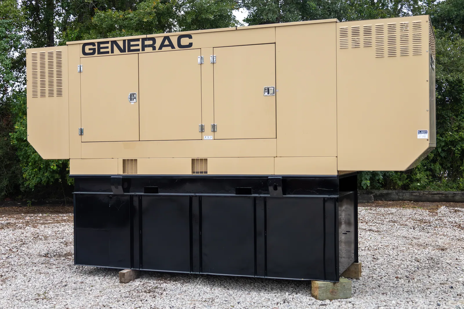 2 350kw generac industrial generator unit 092311 exterior
