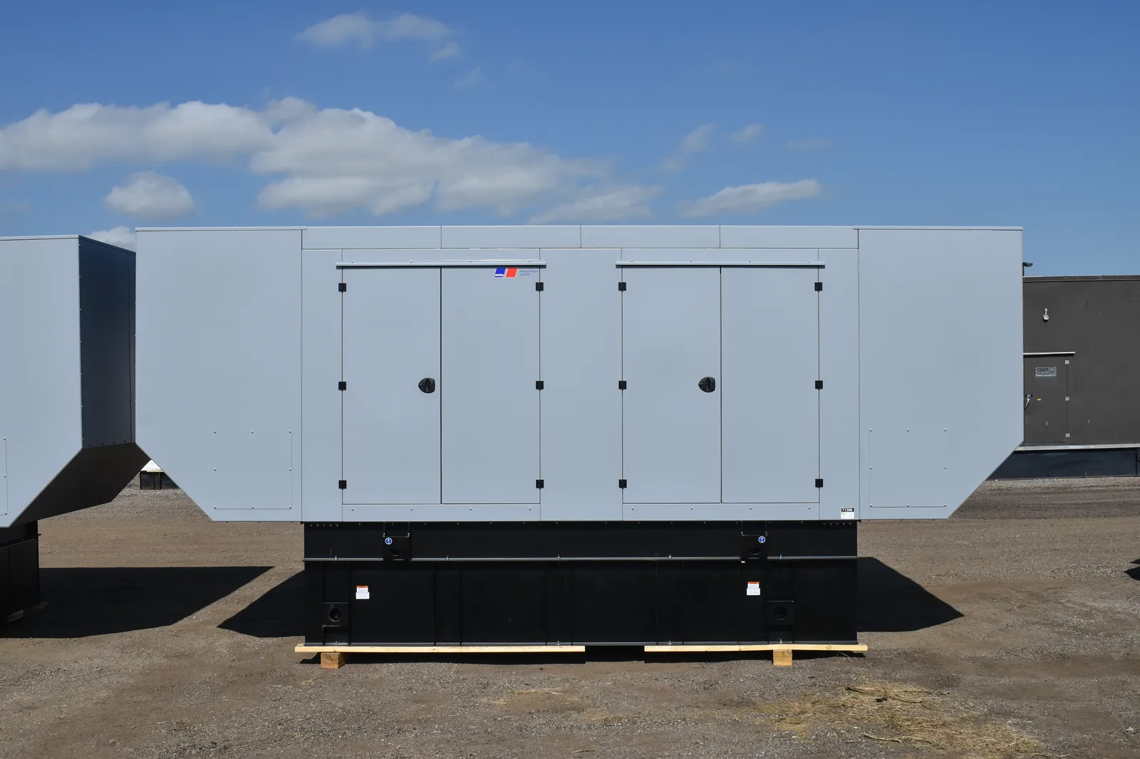 2 500kw mtu industrial generator unit 071413 exterior