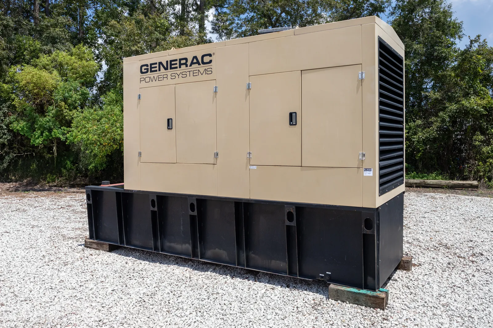 2 600kw generac industrial generator unit 091243 exterior