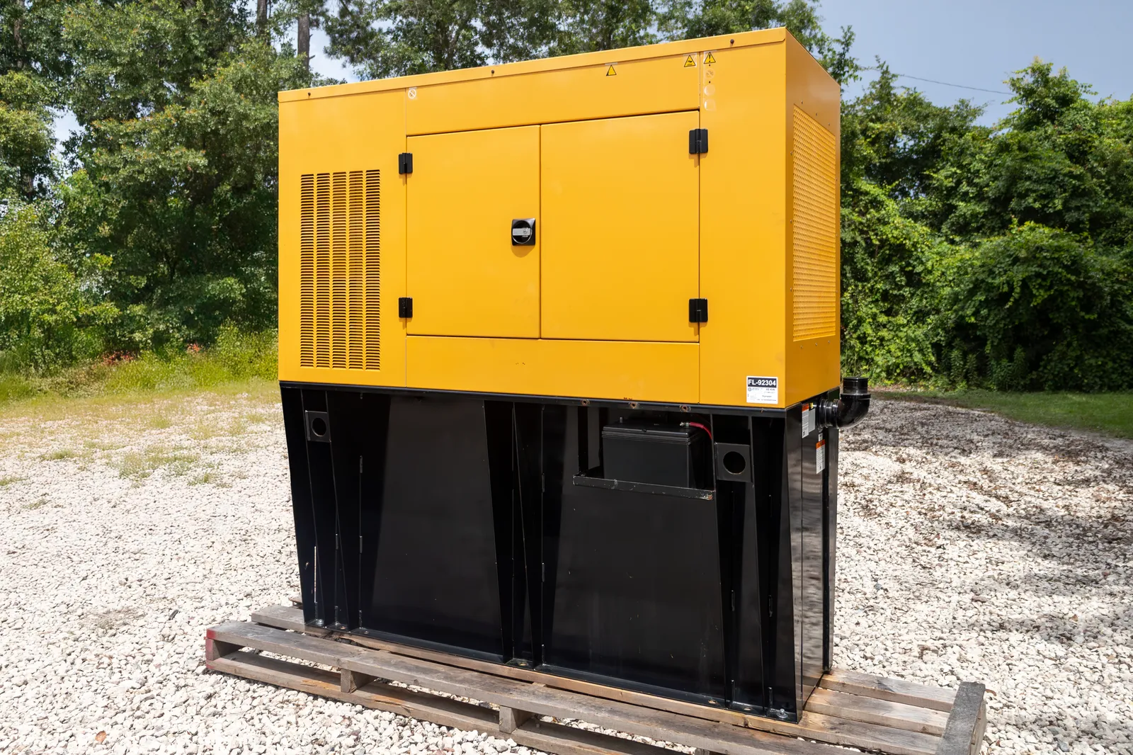 2 60kw olympian industrial generator unit 092304 exterior