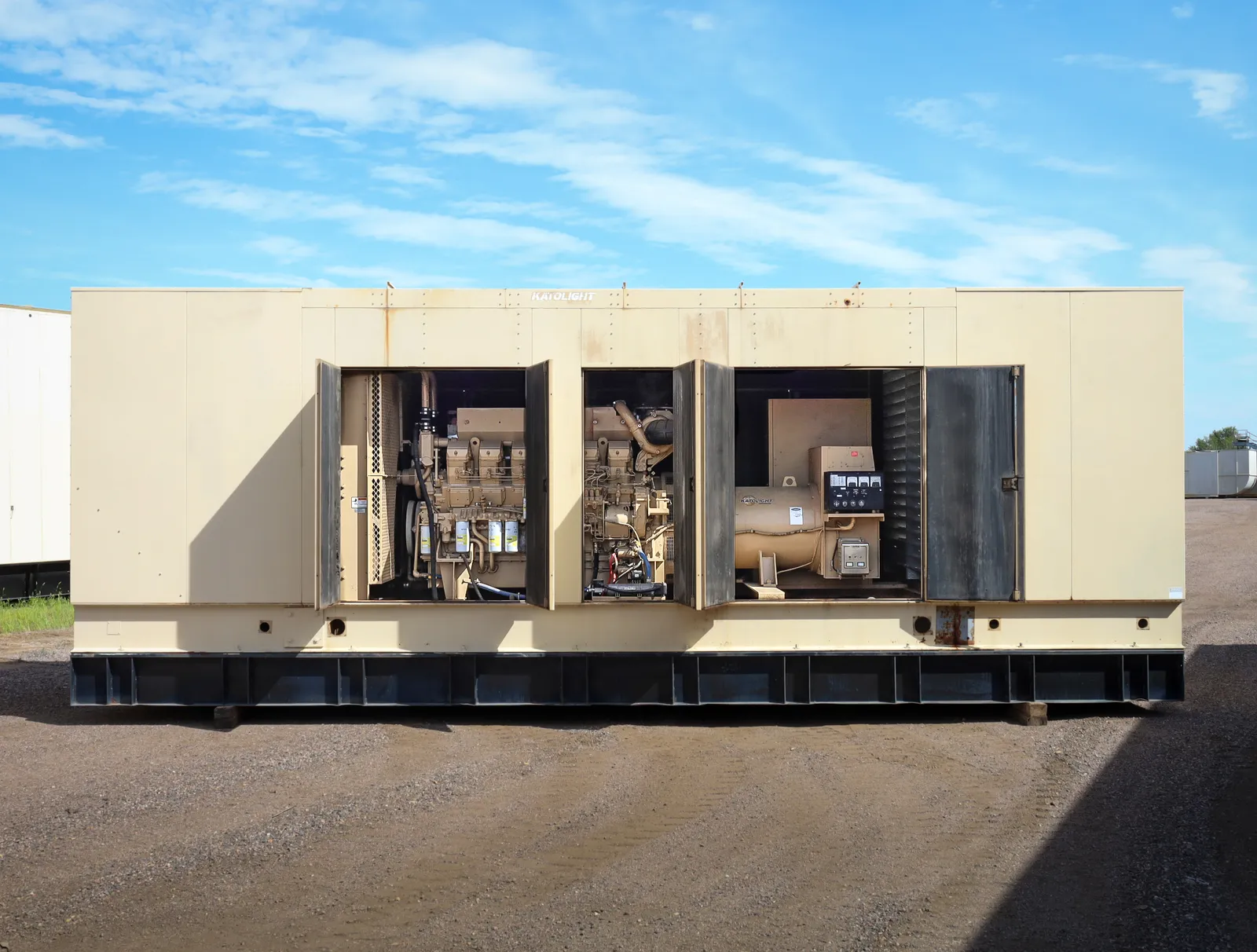 3 1250kw katolight industrial generator unit 089555 engine