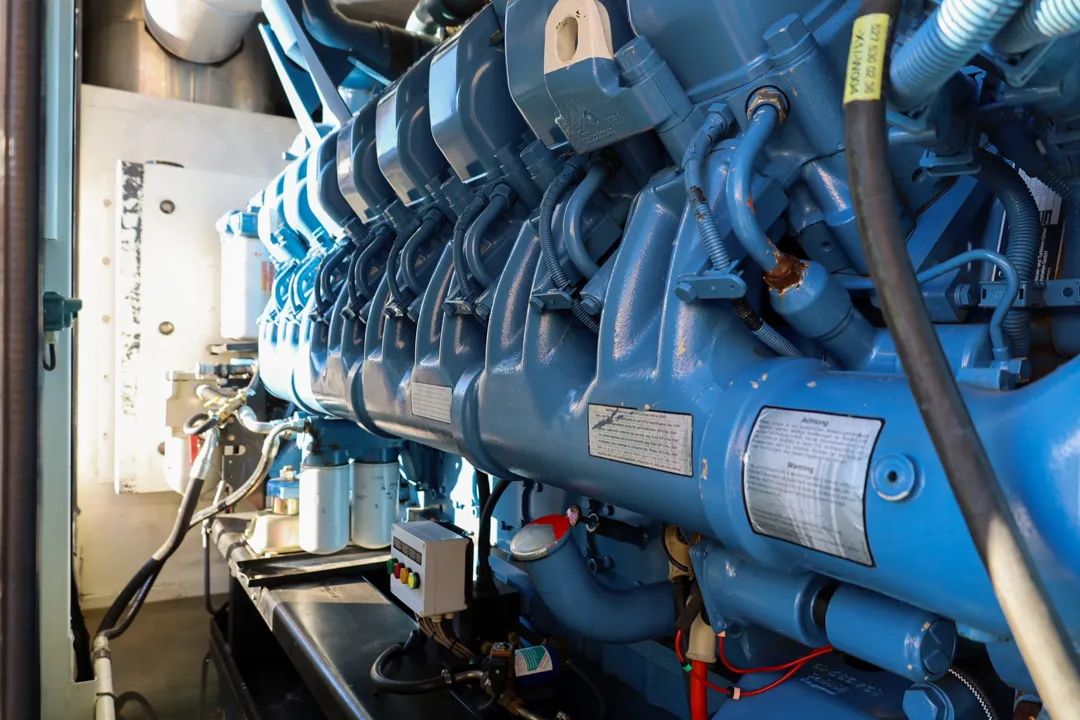 3 2000kw sdmo industrial generator unit 091535 engine