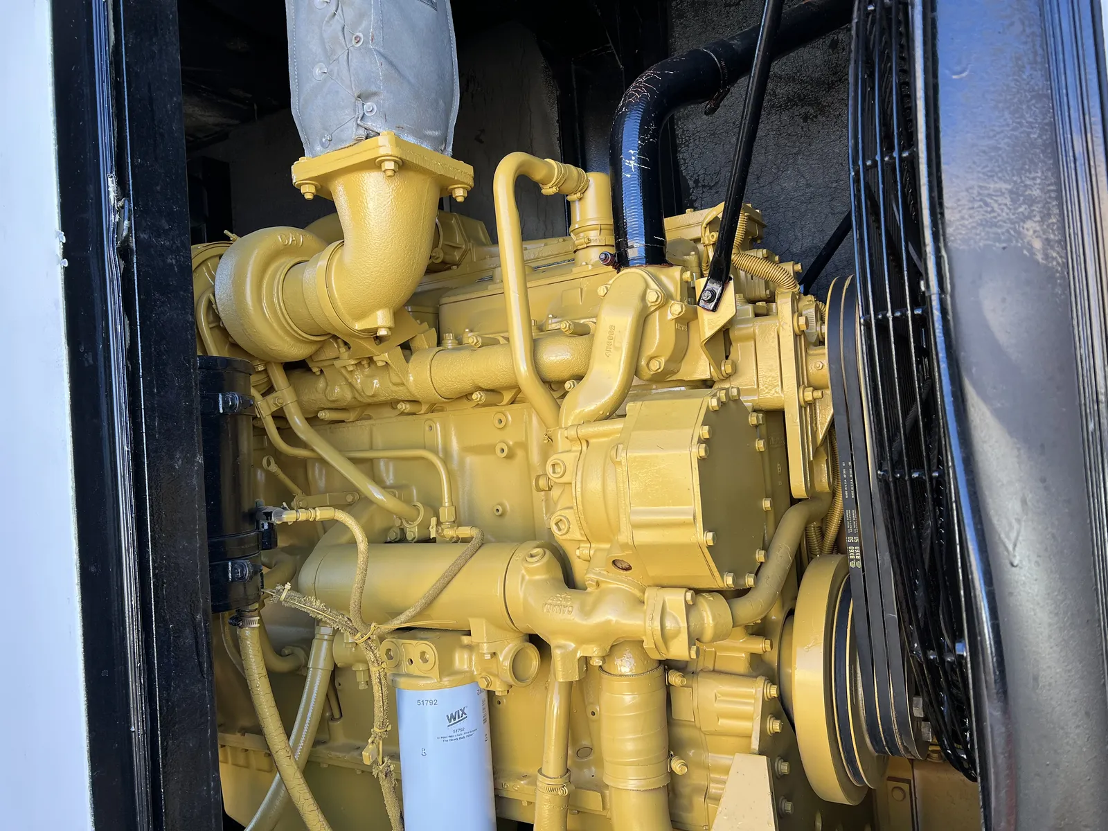 3 350kw caterpillar industrial generator unit 089649 engine